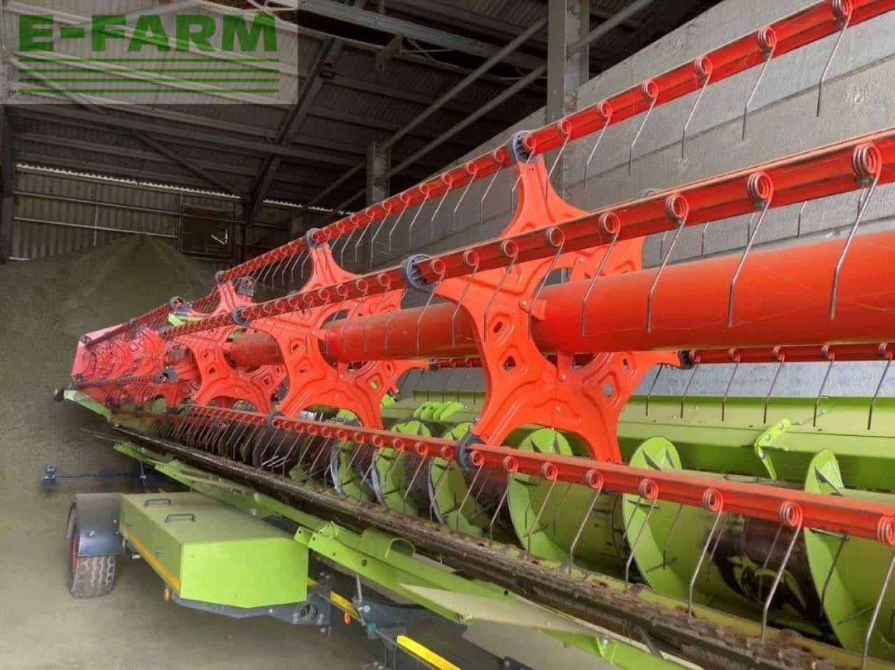 CLAAS LEXION 8700 TT - Skurtresker: bilde 4 CLAAS LEXION 8700 TT - Skurtresker: bilde 4