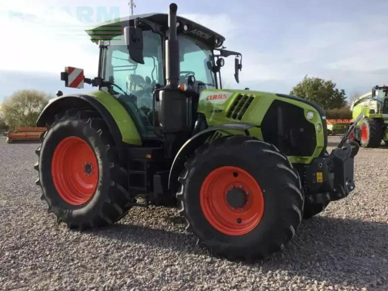 CLAAS arion 530 - Traktor: bilde 3 CLAAS arion 530 - Traktor: bilde 3