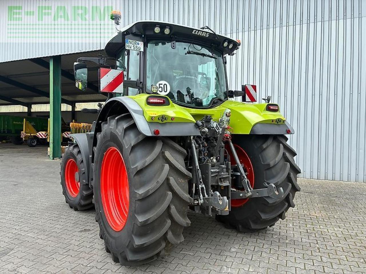 CLAAS arion 550 cmatic - Traktor: bilde 2 CLAAS arion 550 cmatic - Traktor: bilde 2