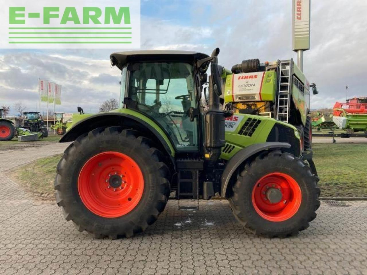 CLAAS arion 550 st4 cmatic CMATIC - Traktor: bilde 4 CLAAS arion 550 st4 cmatic CMATIC - Traktor: bilde 4