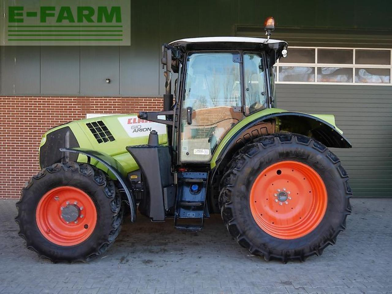 CLAAS arion 610 cis CIS - Traktor: bilde 5 CLAAS arion 610 cis CIS - Traktor: bilde 5