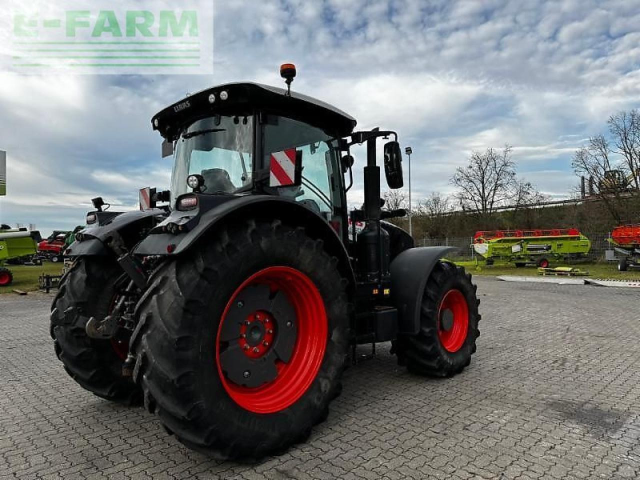 CLAAS arion 660 cmatic - Traktor: bilde 5 CLAAS arion 660 cmatic - Traktor: bilde 5