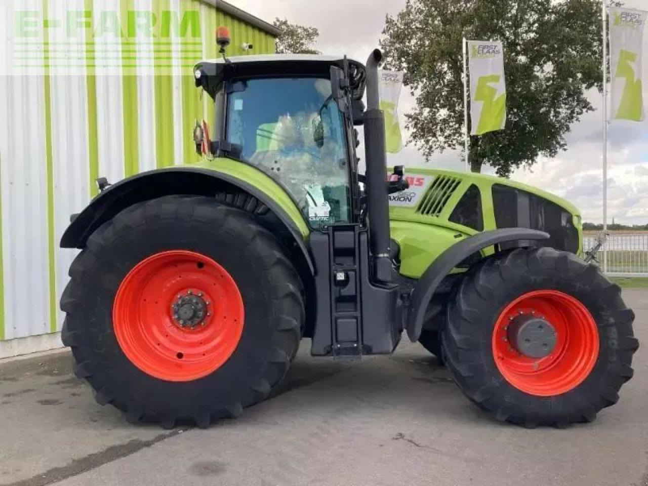 CLAAS axion 950 cmatic cebis CMATIC CEBIS - Traktor: bilde 5 CLAAS axion 950 cmatic cebis CMATIC CEBIS - Traktor: bilde 5