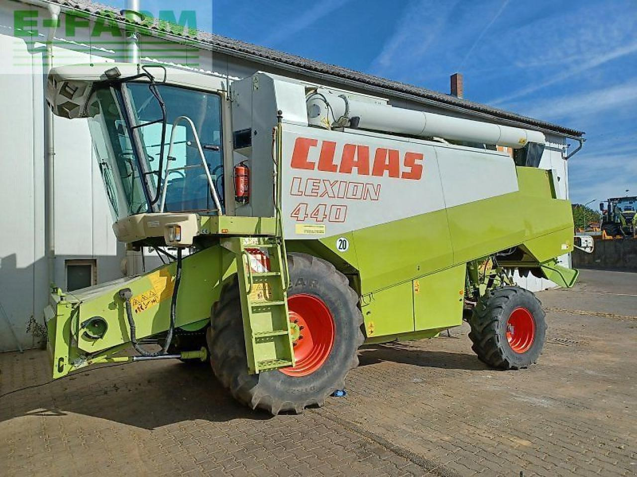 CLAAS lexion 440 - Skurtresker: bilde 1 CLAAS lexion 440 - Skurtresker: bilde 1