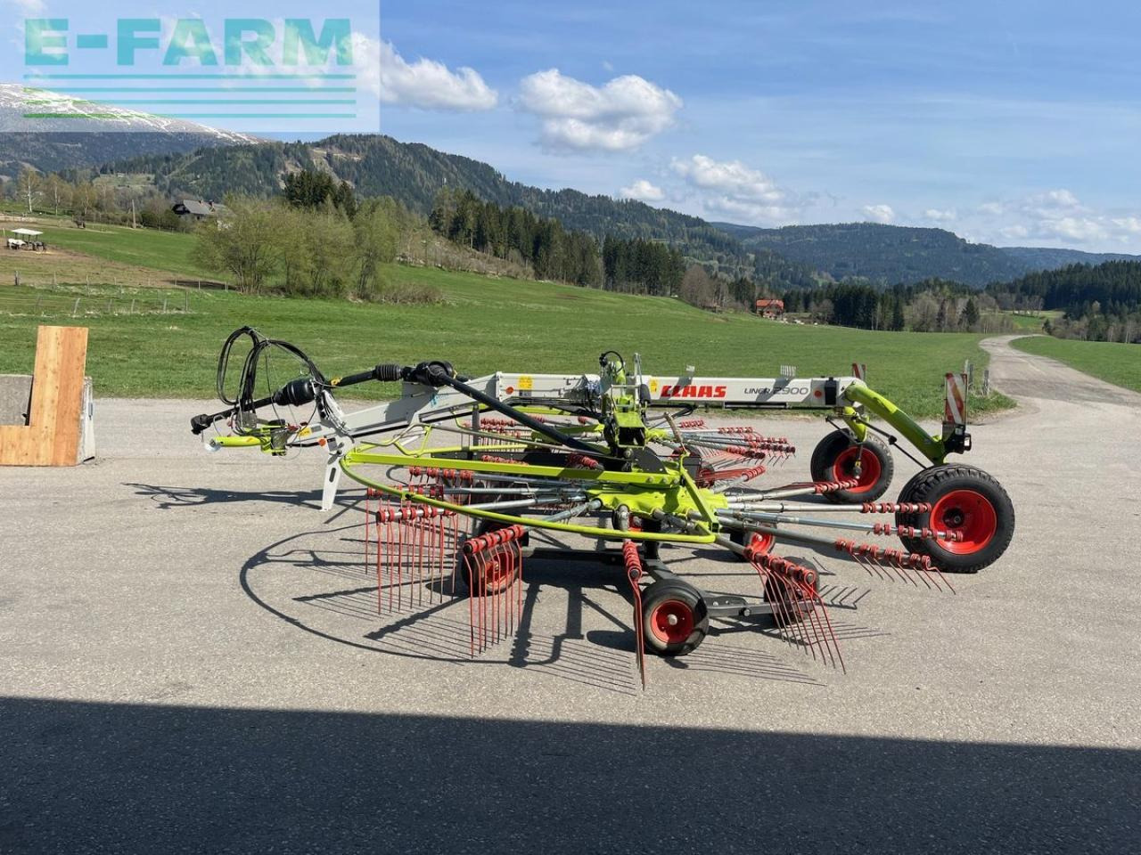 CLAAS liner 2900 trend - Høyvender: bilde 4 CLAAS liner 2900 trend - Høyvender: bilde 4