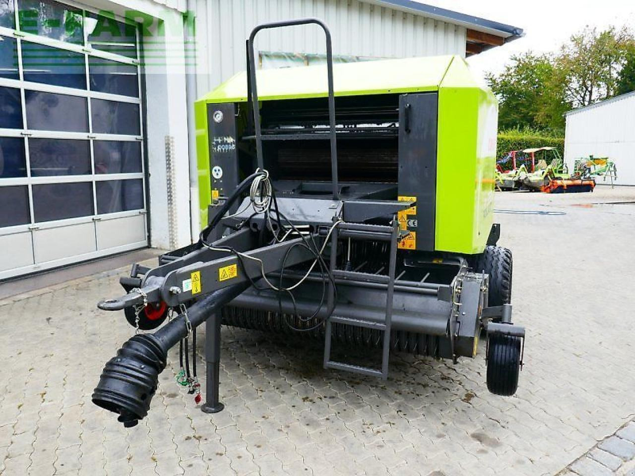 CLAAS rollant 355 rc - Firkantpresse: bilde 2 CLAAS rollant 355 rc - Firkantpresse: bilde 2