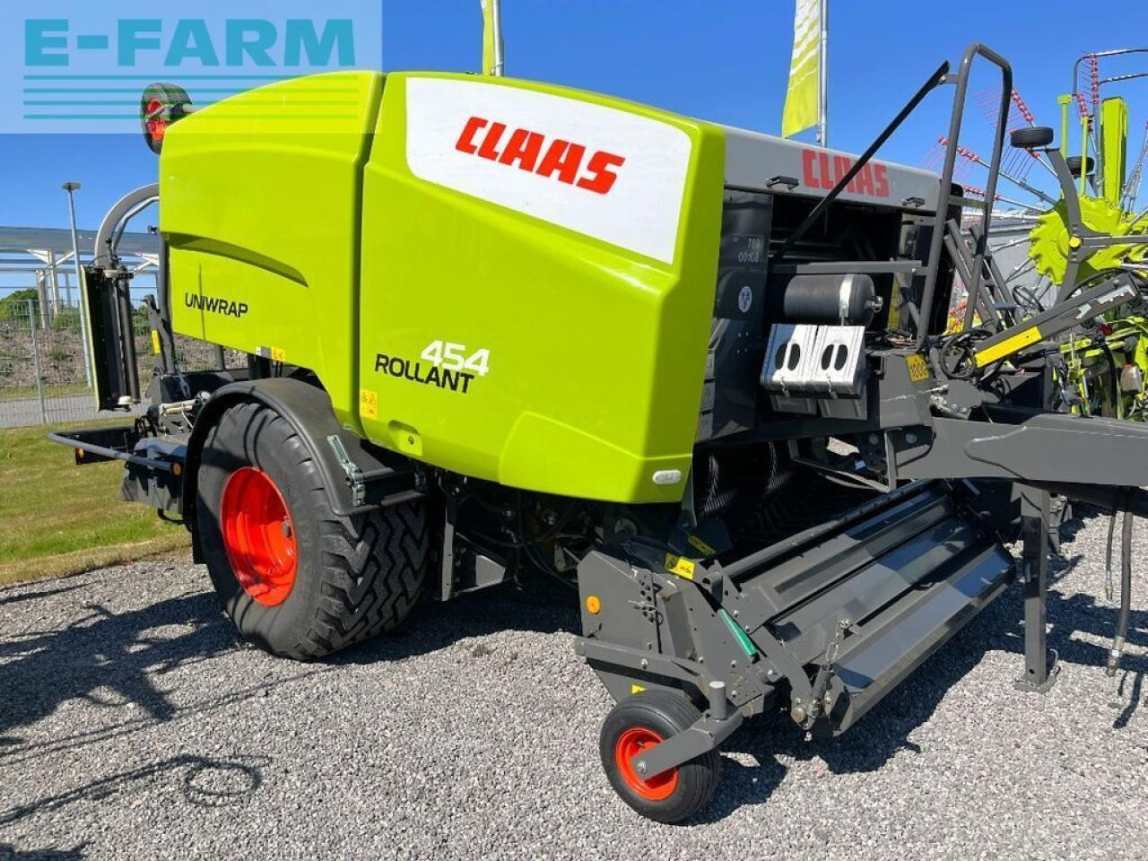 CLAAS rollant 454 rc pro uniwrap, pressen-wickler-komb - Firkantpresse: bilde 1 CLAAS rollant 454 rc pro uniwrap, pressen-wickler-komb - Firkantpresse: bilde 1