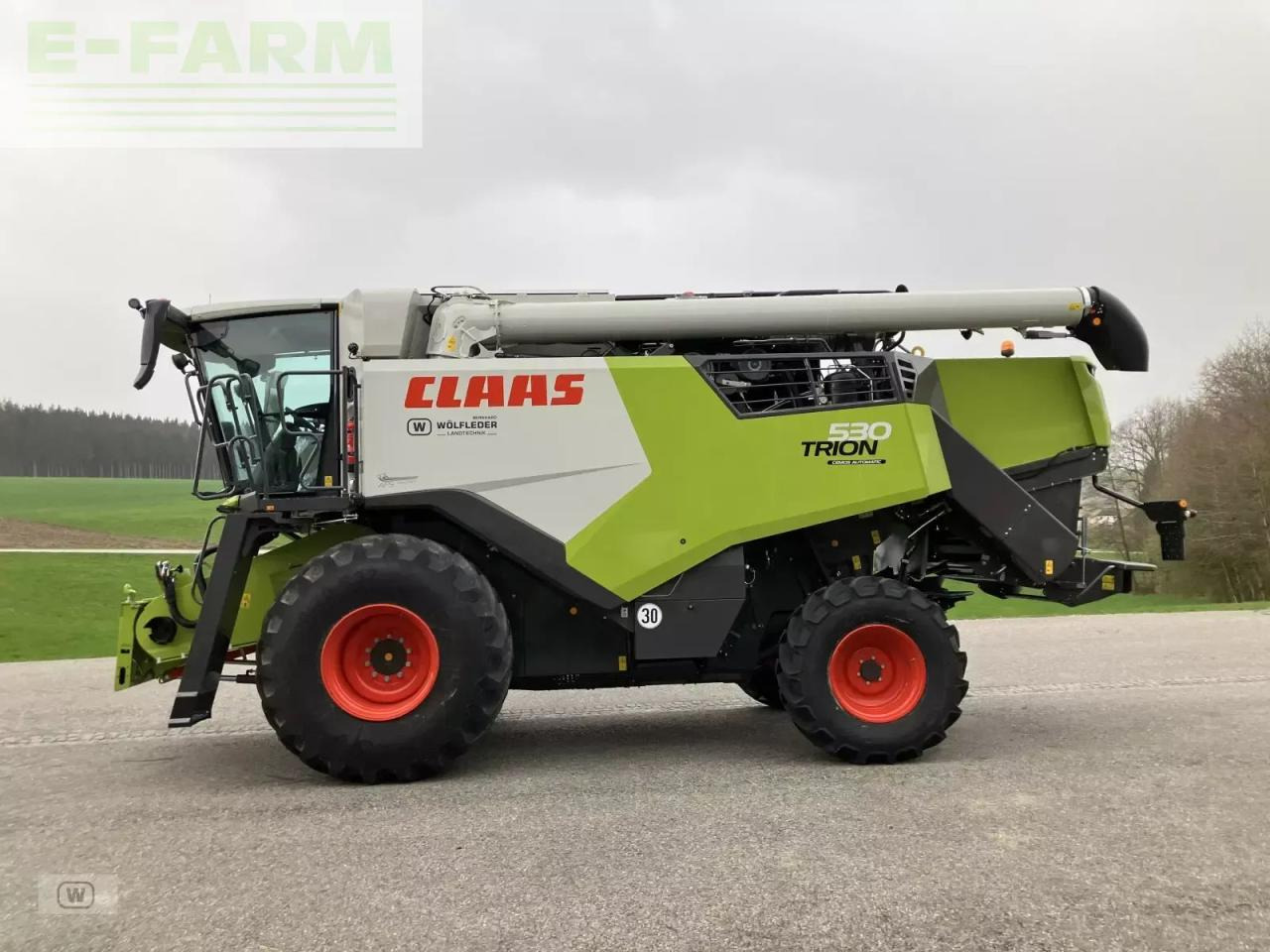 CLAAS trion 530 - Skurtresker: bilde 2 CLAAS trion 530 - Skurtresker: bilde 2