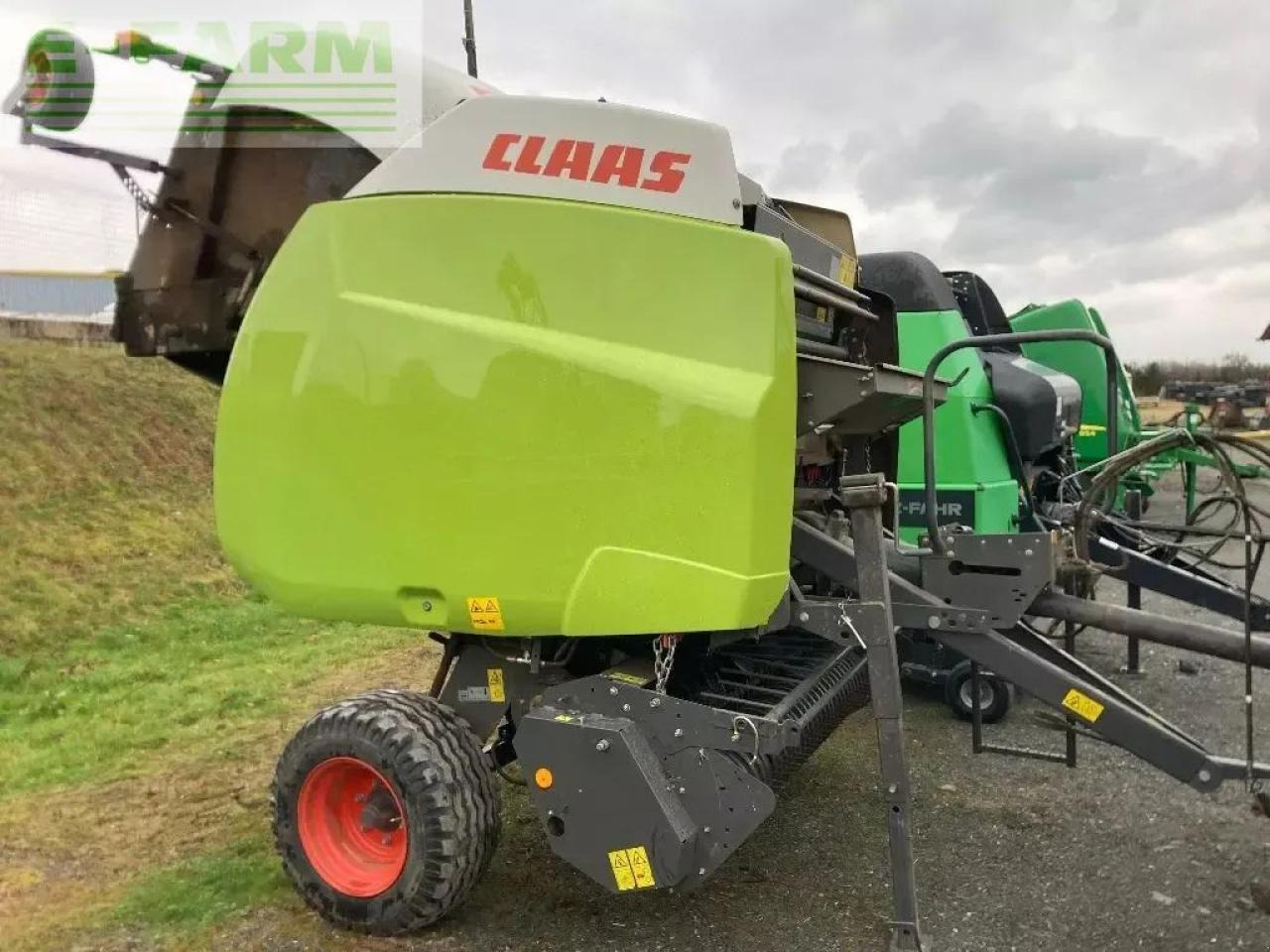 CLAAS variant 360 rf - Firkantpresse: bilde 1 CLAAS variant 360 rf - Firkantpresse: bilde 1