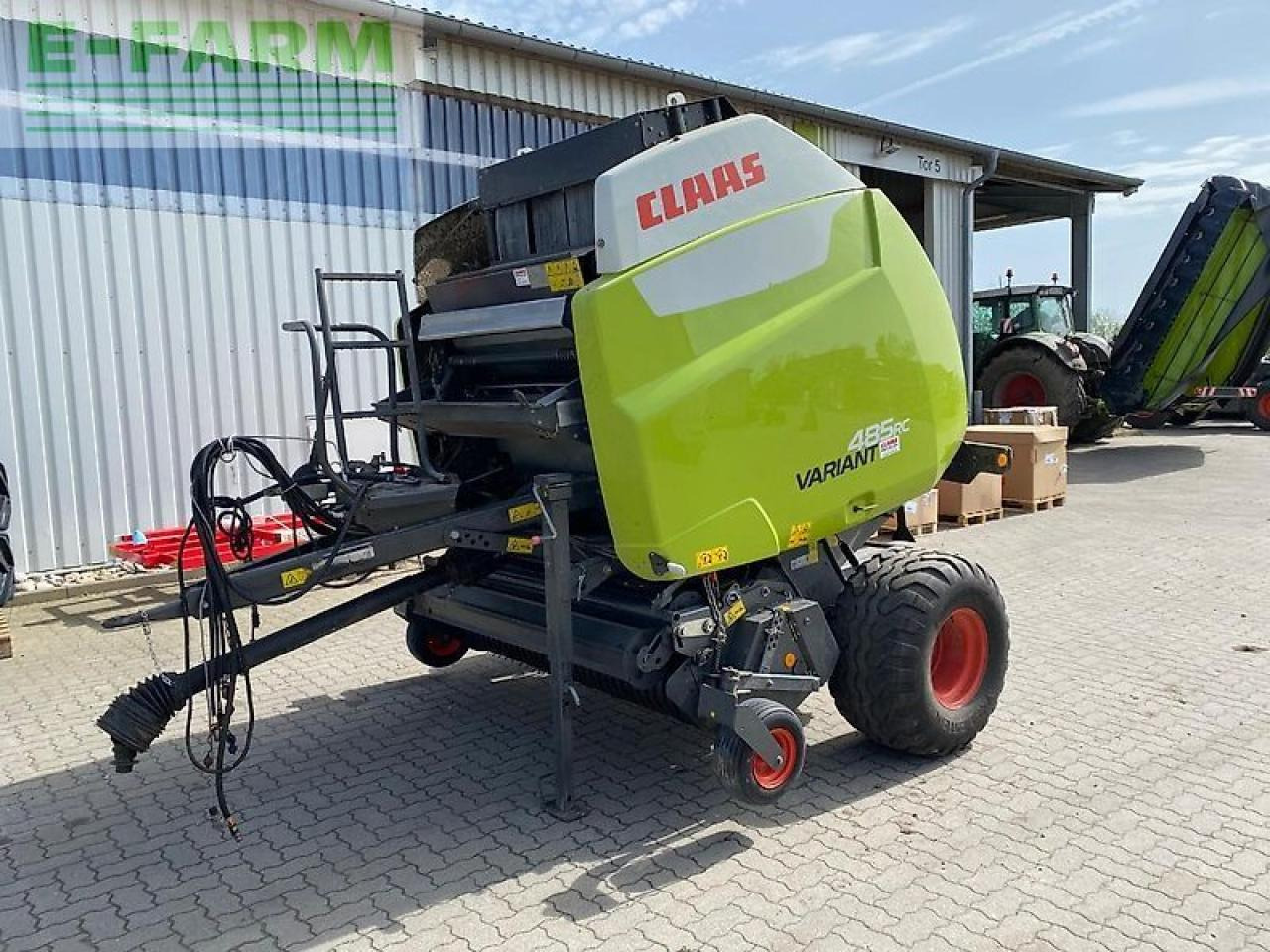 CLAAS variant 485 rc - Firkantpresse: bilde 1 CLAAS variant 485 rc - Firkantpresse: bilde 1