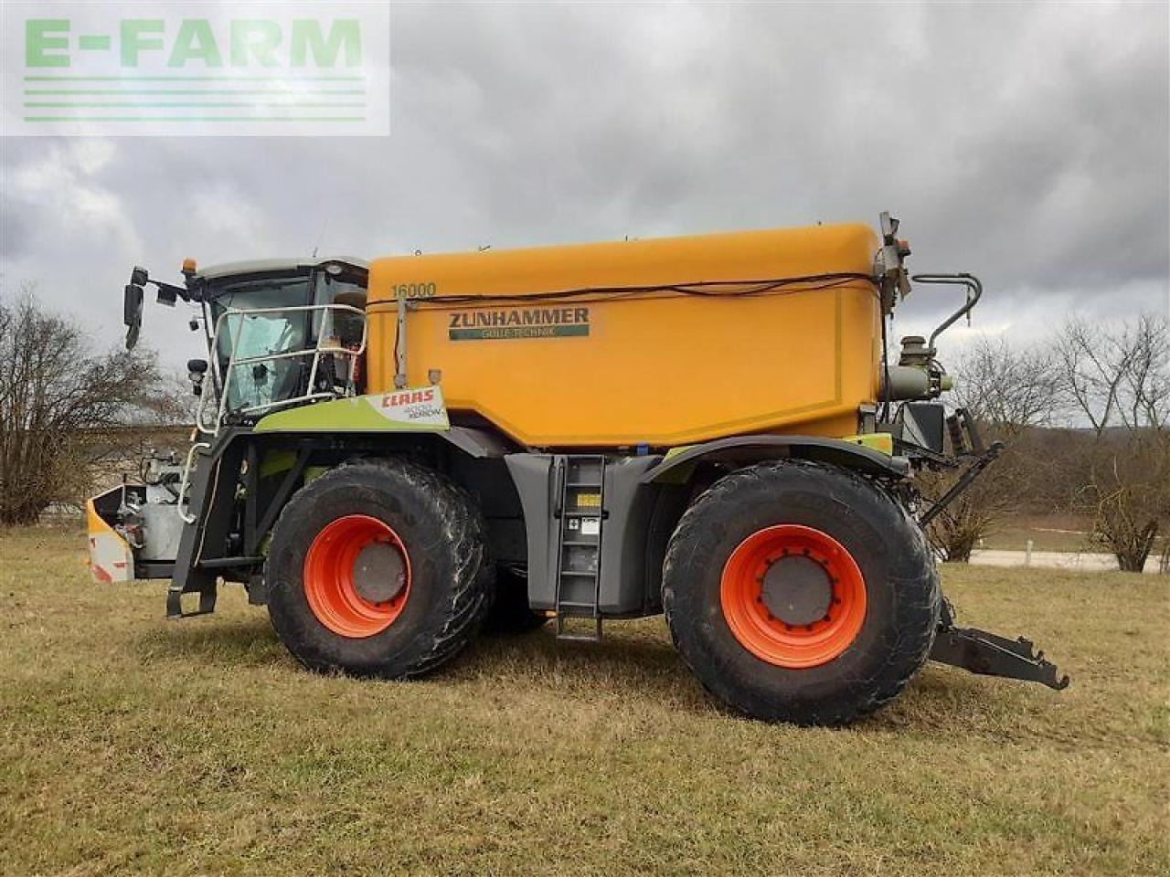 CLAAS xerion 4000 saddle trac SADDLE TRAC - Selvdreven sprøyte: bilde 5 CLAAS xerion 4000 saddle trac SADDLE TRAC - Selvdreven sprøyte: bilde 5