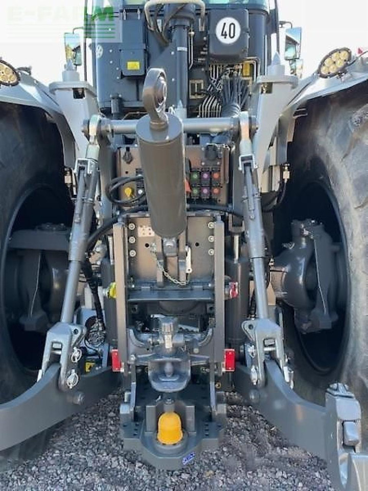 CLAAS xerion 4000 trac vc TRAC VC - Traktor: bilde 5 CLAAS xerion 4000 trac vc TRAC VC - Traktor: bilde 5