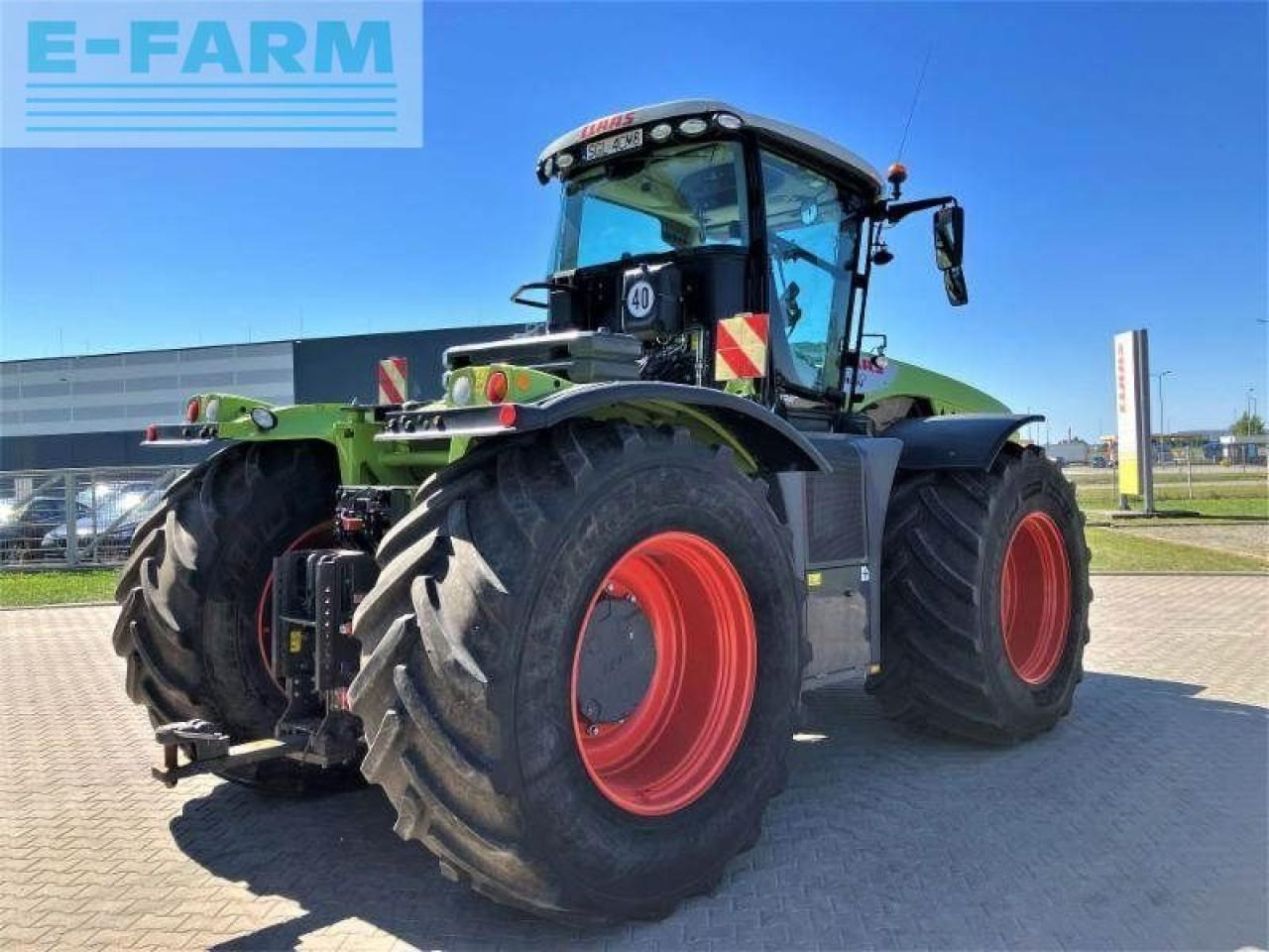 CLAAS xerion 5000 - Traktor: bilde 5 CLAAS xerion 5000 - Traktor: bilde 5