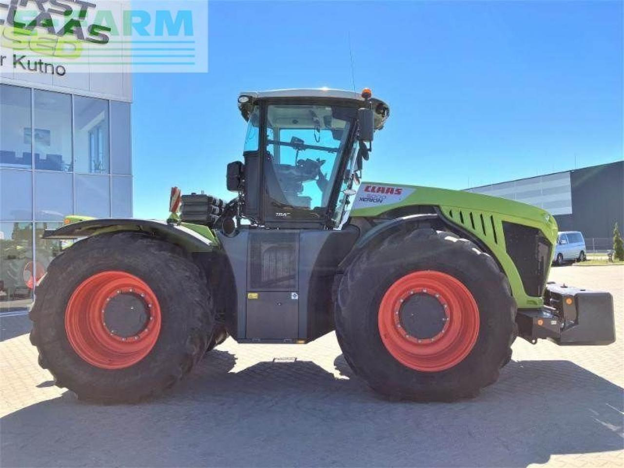 CLAAS xerion 5000 - Traktor: bilde 4 CLAAS xerion 5000 - Traktor: bilde 4