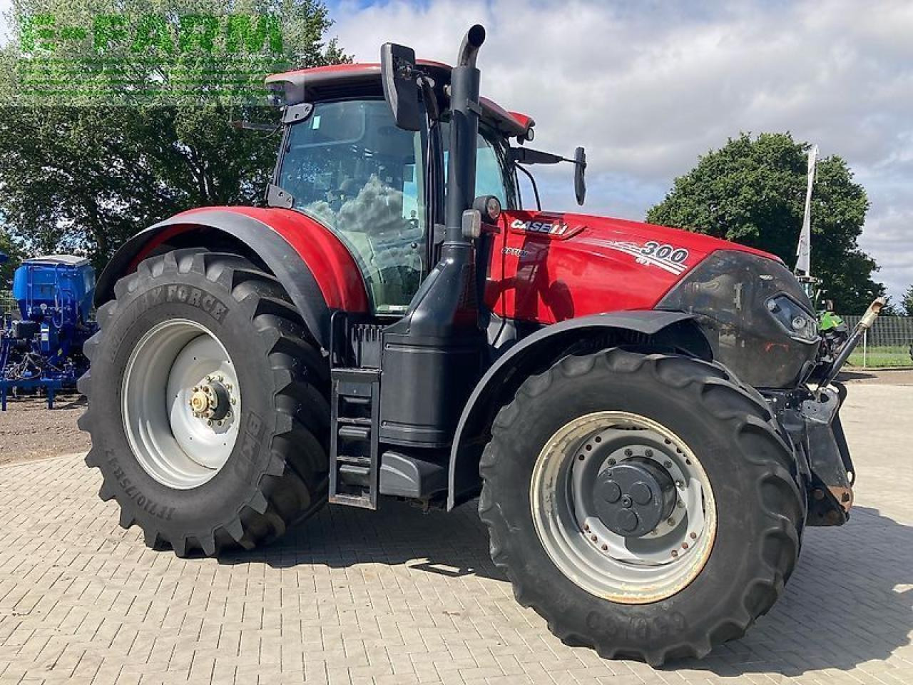 Case-IH optum 300 cvx CVX - Traktor: bilde 4 Case-IH optum 300 cvx CVX - Traktor: bilde 4