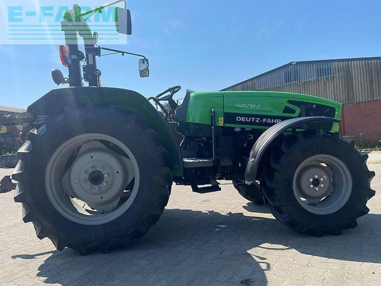 Deutz-Fahr 4070e - Traktor: bilde 2 Deutz-Fahr 4070e - Traktor: bilde 2