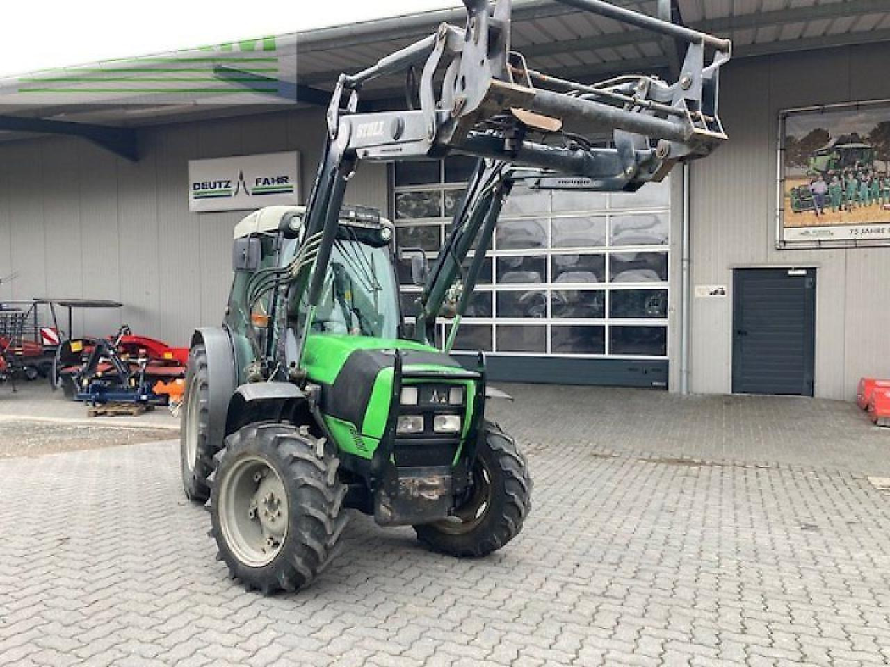 Deutz-Fahr agroplus f 430 gs F - Traktor: bilde 2 Deutz-Fahr agroplus f 430 gs F - Traktor: bilde 2