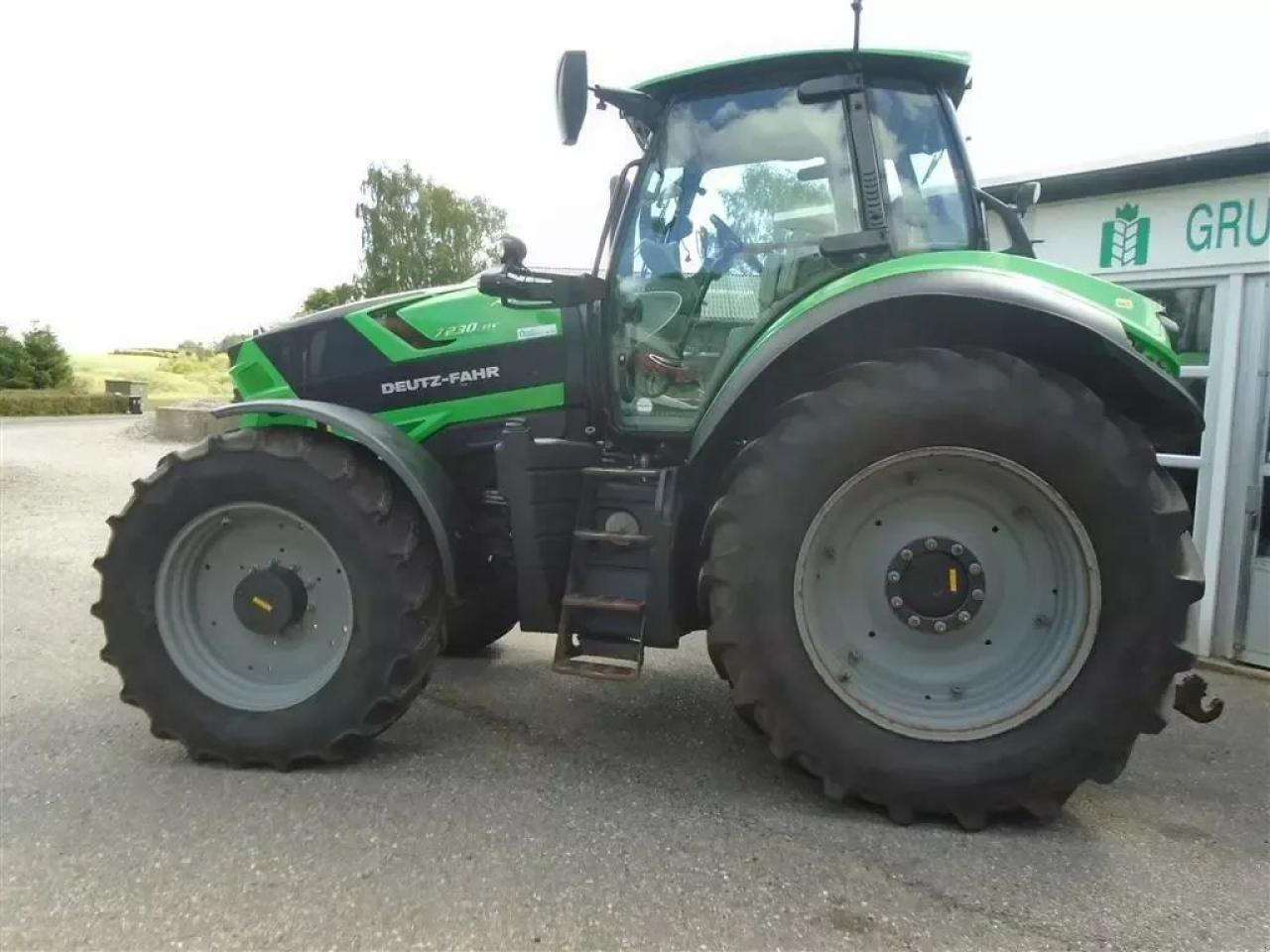 Deutz-Fahr agrotron 7230 ttv TTV - Traktor: bilde 2 Deutz-Fahr agrotron 7230 ttv TTV - Traktor: bilde 2