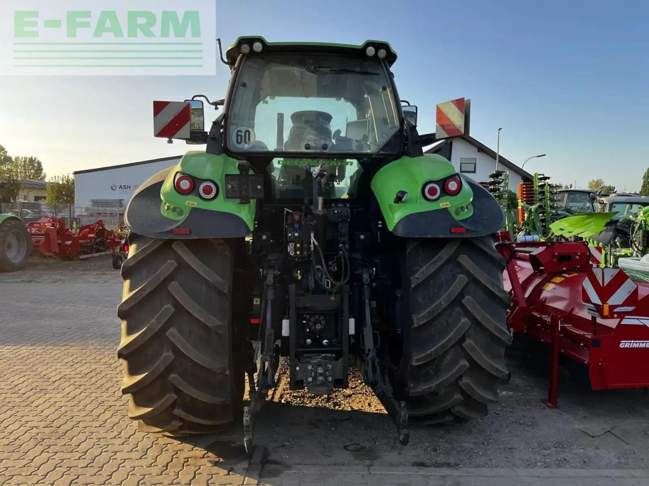 Deutz-Fahr agrotron 8280 ttv TTV - Traktor: bilde 3 Deutz-Fahr agrotron 8280 ttv TTV - Traktor: bilde 3
