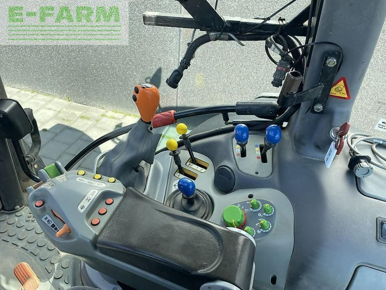 Deutz-Fahr agrotron m620 - Traktor: bilde 5 Deutz-Fahr agrotron m620 - Traktor: bilde 5