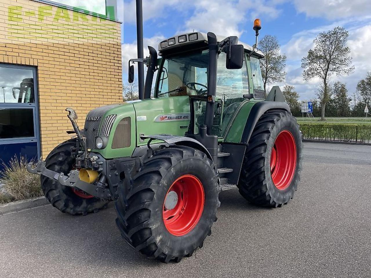 Fendt 410 com1 - Traktor: bilde 1 Fendt 410 com1 - Traktor: bilde 1
