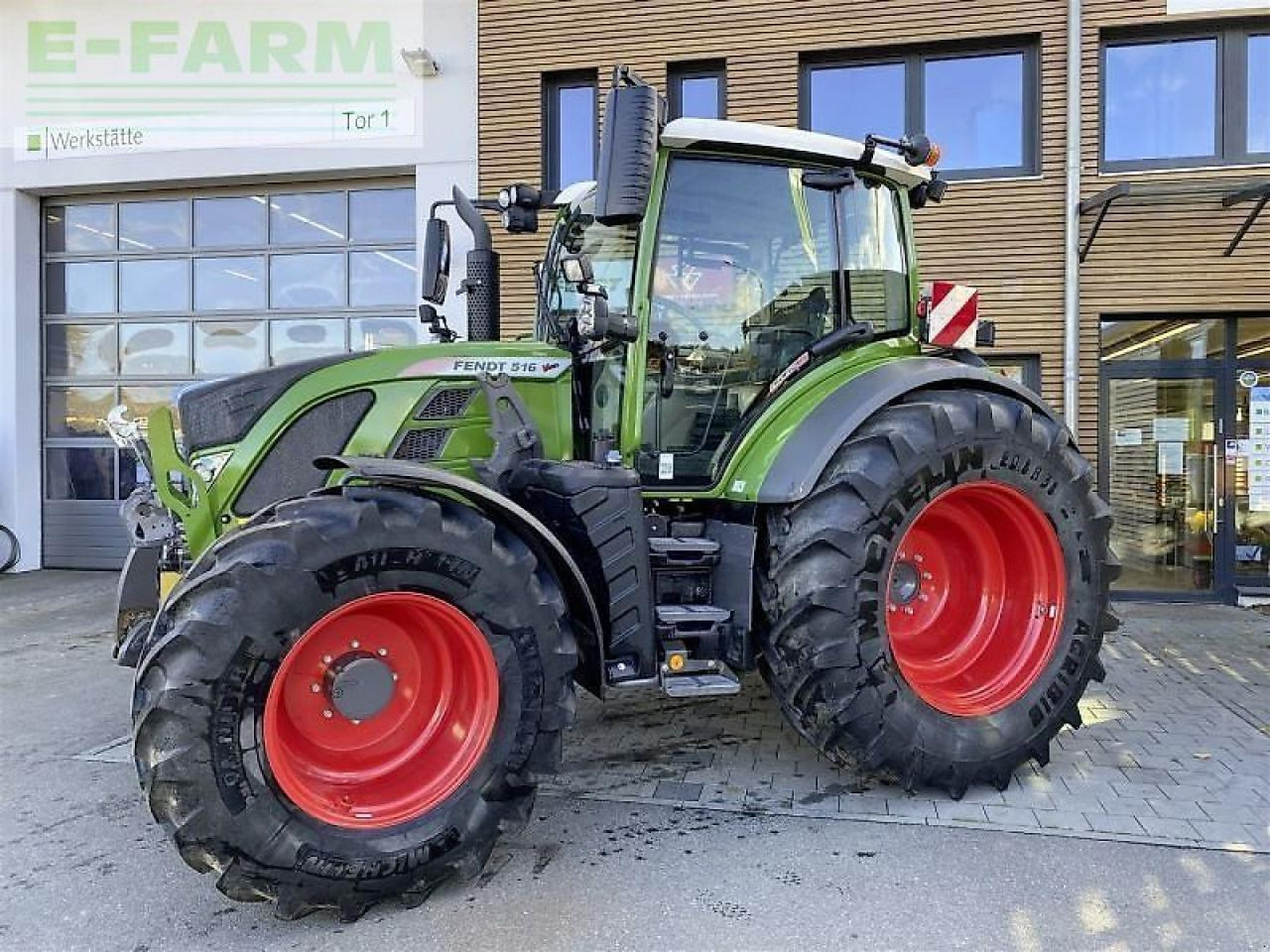 Fendt 516 vario s4 profi plus ProfiPlus - Traktor: bilde 1 Fendt 516 vario s4 profi plus ProfiPlus - Traktor: bilde 1