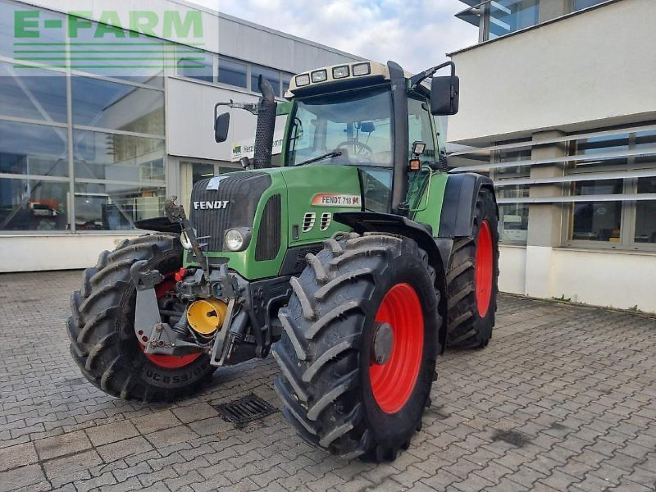 Fendt 718 vario comiii - Traktor: bilde 1 Fendt 718 vario comiii - Traktor: bilde 1