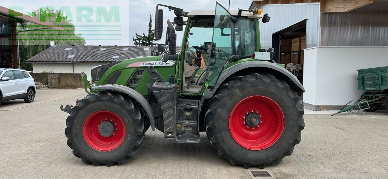 Fendt 724 Vario S4 - Traktor: bilde 2 Fendt 724 Vario S4 - Traktor: bilde 2