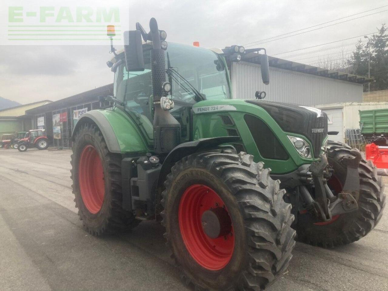 Fendt 724 profi plus - Traktor: bilde 4 Fendt 724 profi plus - Traktor: bilde 4