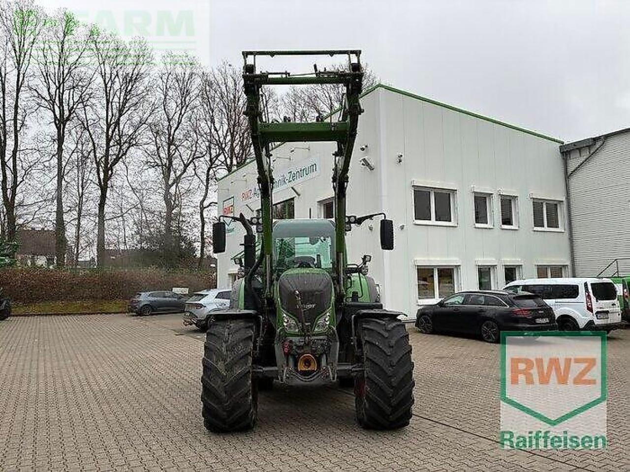 Fendt 724 s4 profi+ - Traktor: bilde 1 Fendt 724 s4 profi+ - Traktor: bilde 1