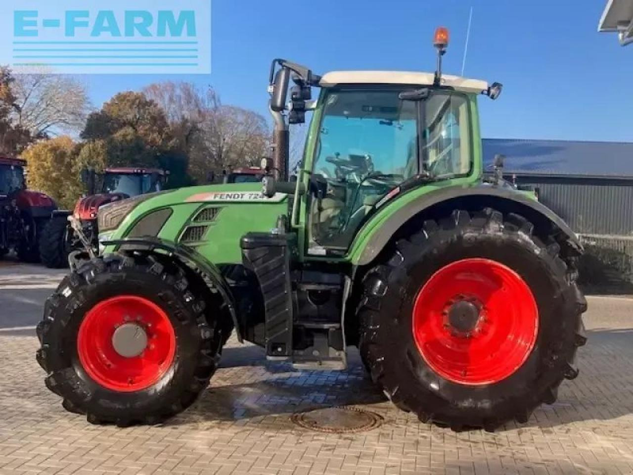 Fendt 724 scr profi plus - Traktor: bilde 2 Fendt 724 scr profi plus - Traktor: bilde 2