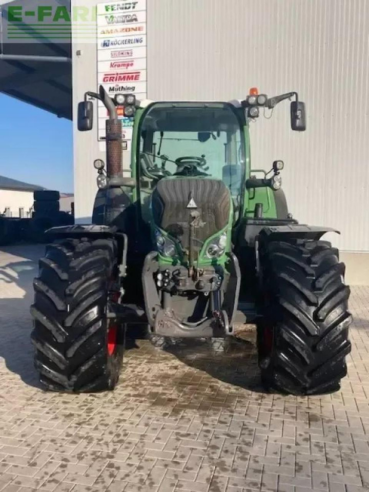 Fendt 724 scr profi plus - Traktor: bilde 4 Fendt 724 scr profi plus - Traktor: bilde 4