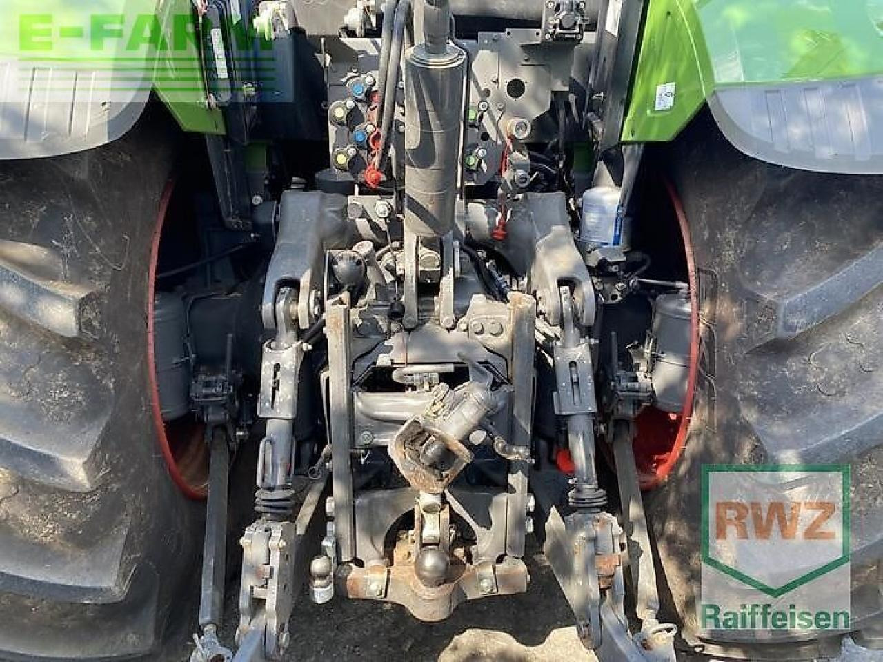 Fendt 724 vario s4 - Traktor: bilde 4 Fendt 724 vario s4 - Traktor: bilde 4