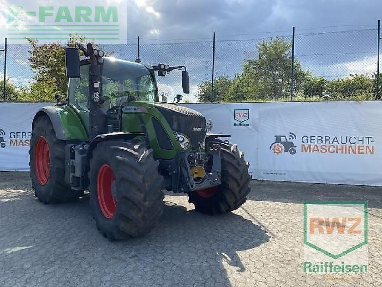 Fendt 724 vario s4 - Traktor: bilde 1 Fendt 724 vario s4 - Traktor: bilde 1