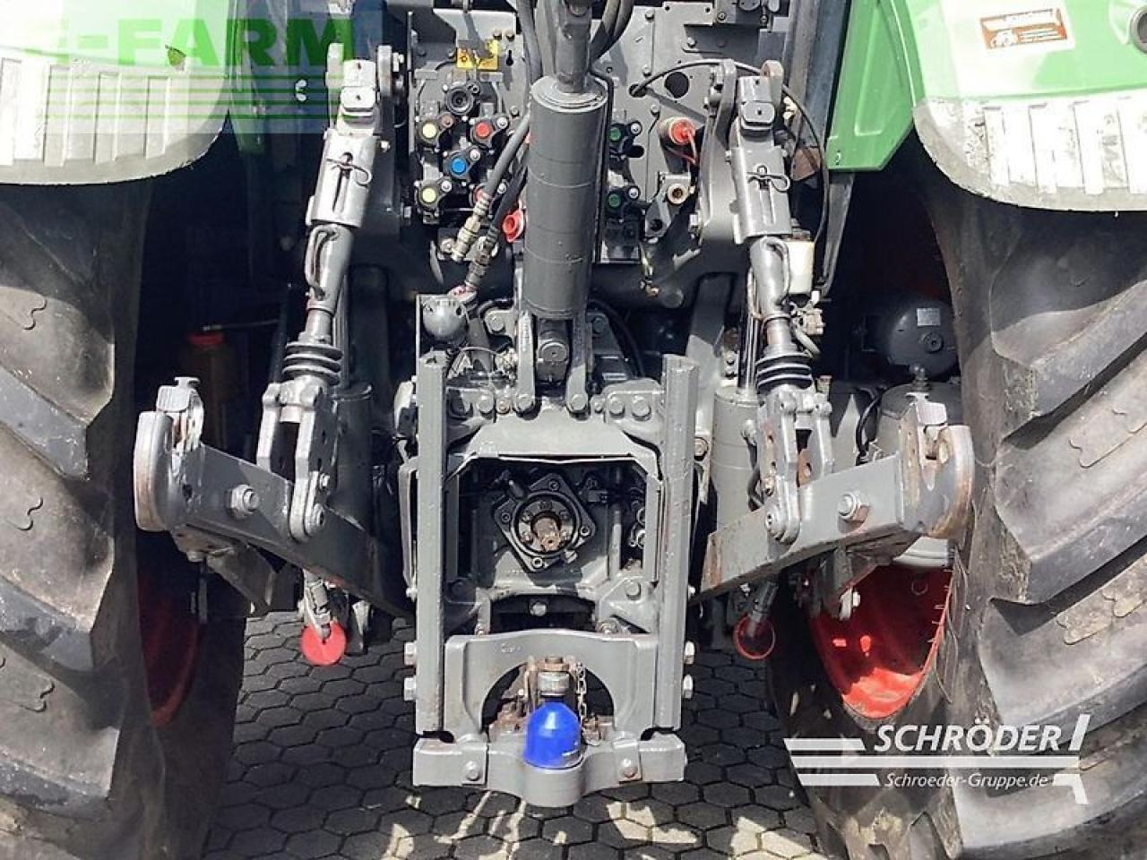 Fendt 724 vario scr profi plus ProfiPlus - Traktor: bilde 3 Fendt 724 vario scr profi plus ProfiPlus - Traktor: bilde 3