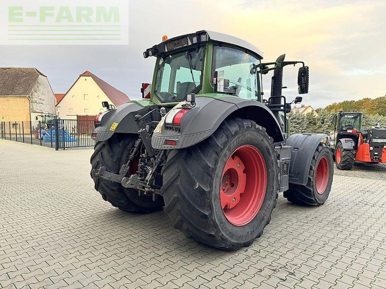 Fendt 826 profi+ - Traktor: bilde 3 Fendt 826 profi+ - Traktor: bilde 3