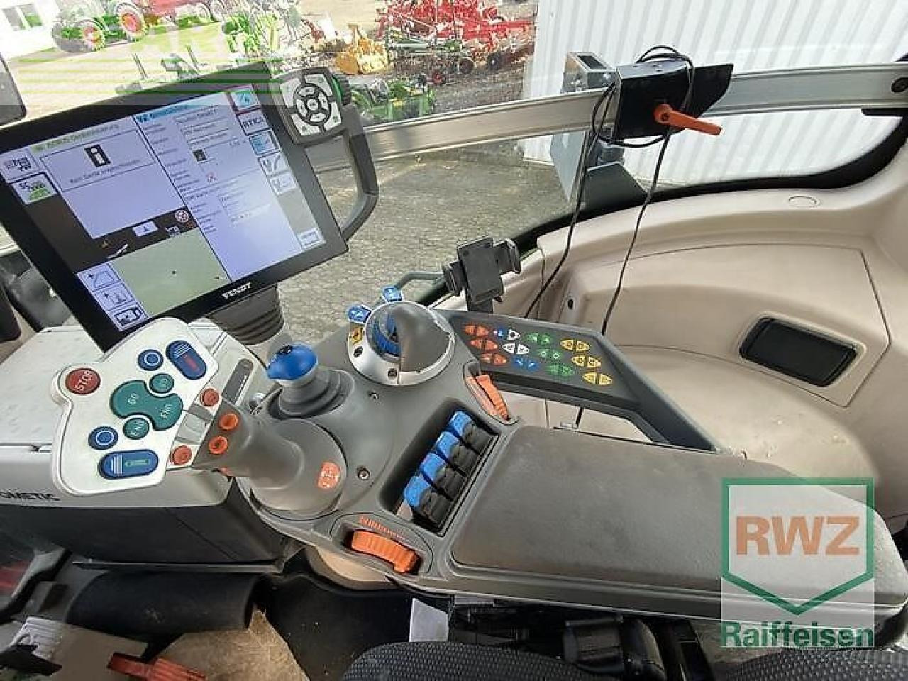 Traktor Fendt 828 vario s4: bilde 9