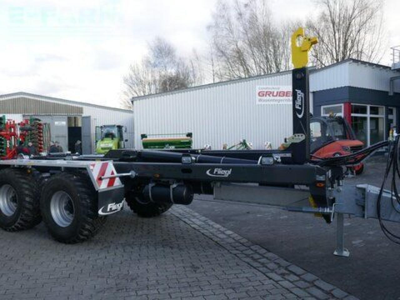 Fliegl hkl 22 - tandem abrollkipper - Krokhenger/ Liftdumper henger: bilde 3 Fliegl hkl 22 - tandem abrollkipper - Krokhenger/ Liftdumper henger: bilde 3