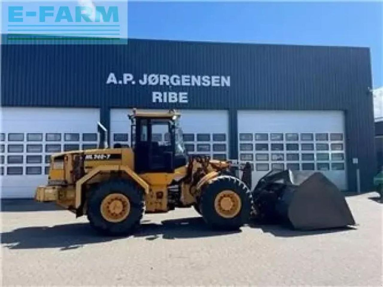 Hyundai hl 740-7 med højtipskovl - Minigraver: bilde 1 Hyundai hl 740-7 med højtipskovl - Minigraver: bilde 1