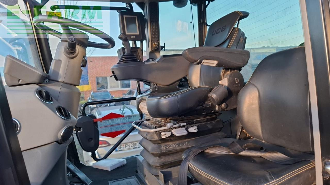 Traktor JCB 4220 fastrac: bilde 6