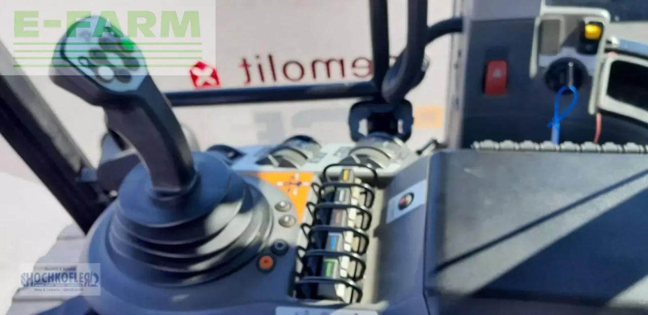 JCB 8330 - Traktor: bilde 2 JCB 8330 - Traktor: bilde 2