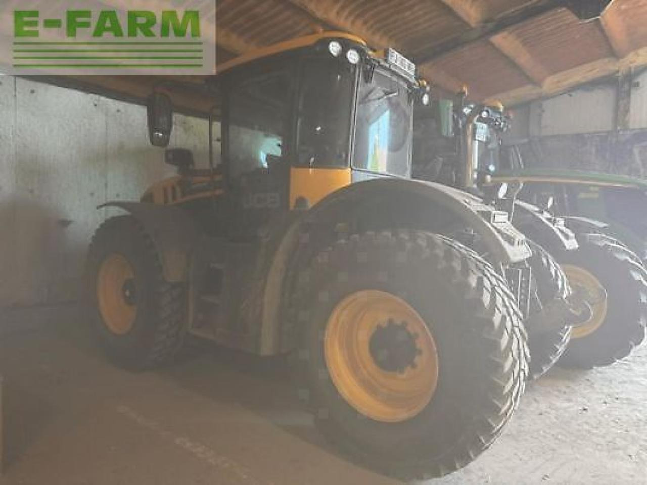 JCB fastrac 4220 - Traktor: bilde 2 JCB fastrac 4220 - Traktor: bilde 2