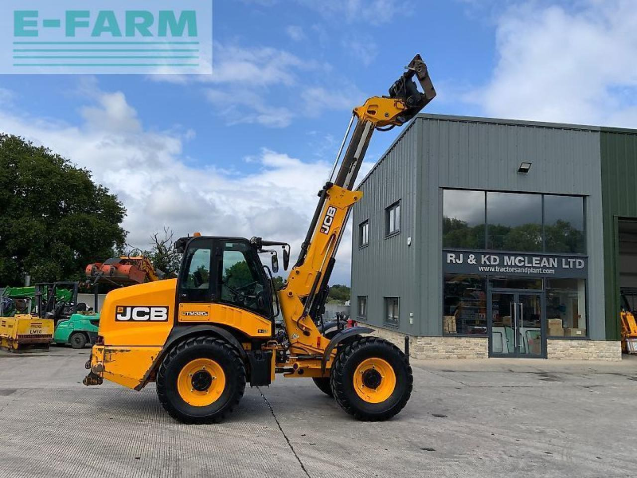 JCB tm320s pivot steer telehandler (st23560) - Hjullaster: bilde 1 JCB tm320s pivot steer telehandler (st23560) - Hjullaster: bilde 1