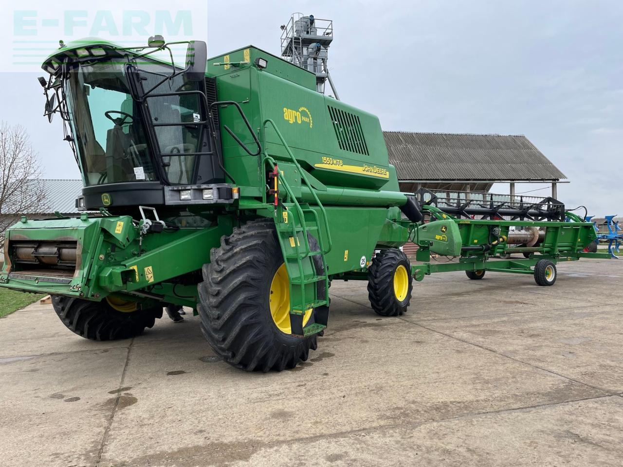John Deere 1550 WTS - Skurtresker: bilde 2 John Deere 1550 WTS - Skurtresker: bilde 2