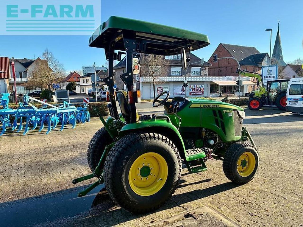 John Deere 3038-r 1235std. fkh & fzw - Traktor: bilde 4 John Deere 3038-r 1235std. fkh & fzw - Traktor: bilde 4