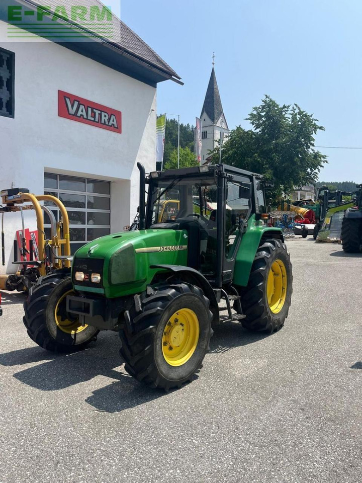 John Deere 3400 x - Traktor: bilde 1 John Deere 3400 x - Traktor: bilde 1