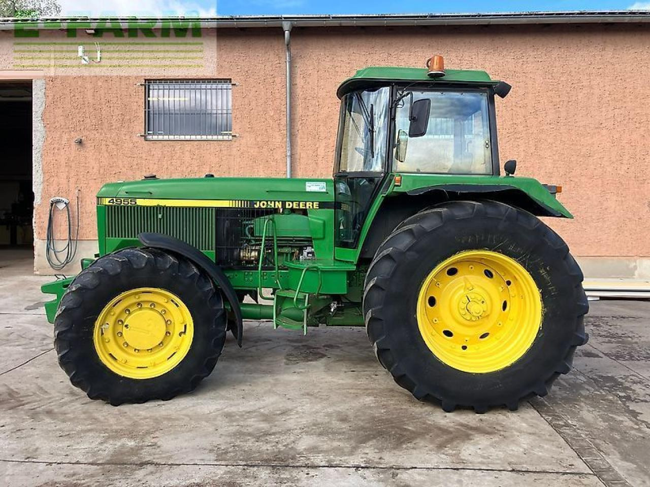 John Deere 4955 - Traktor: bilde 2 John Deere 4955 - Traktor: bilde 2