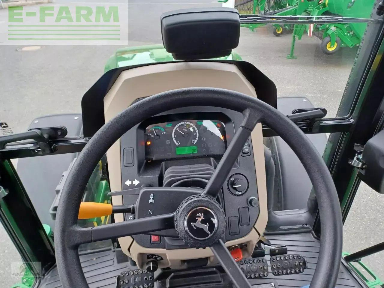 Traktor John Deere 5058e: bilde 9