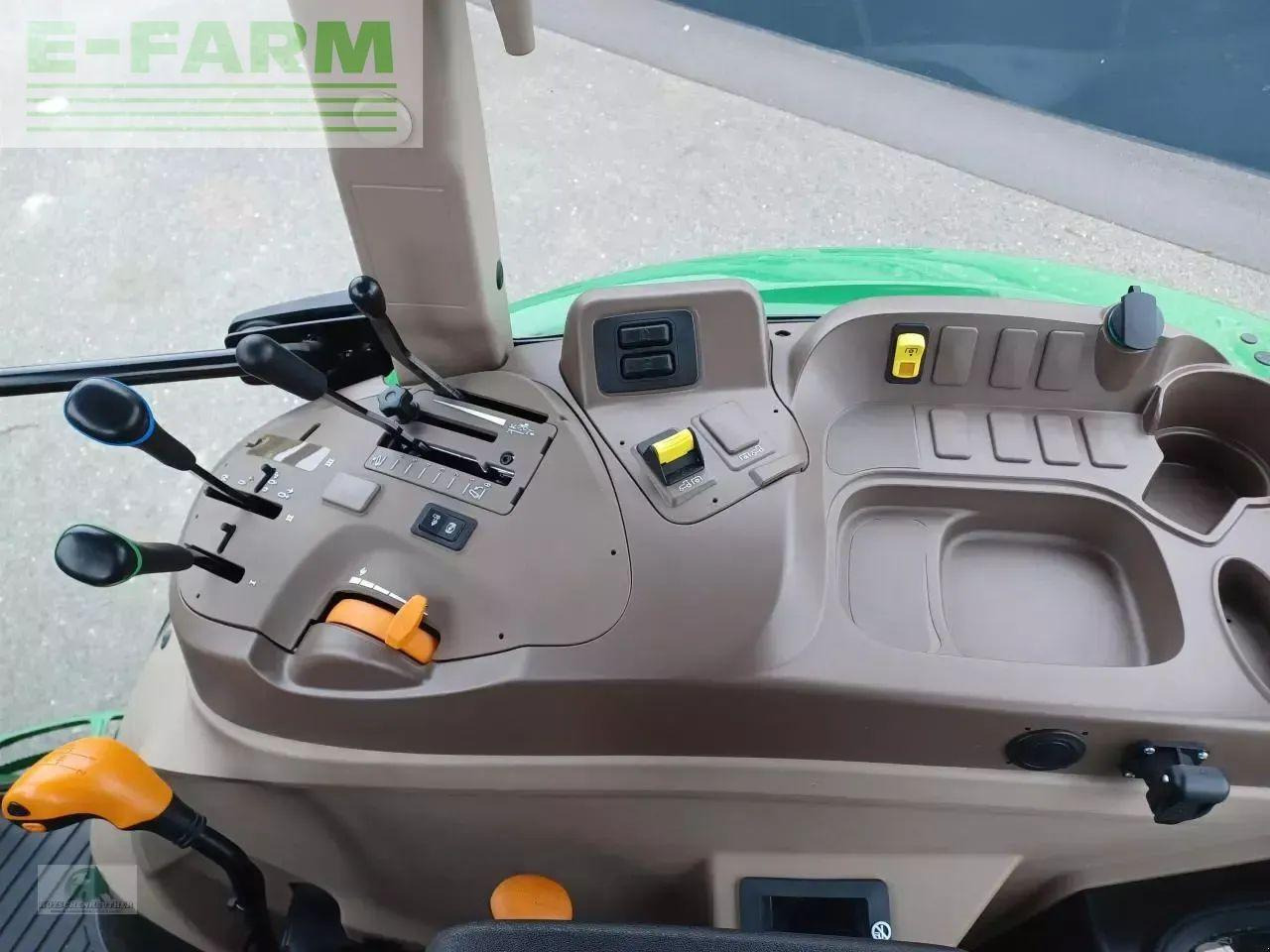 Traktor John Deere 5058e: bilde 11