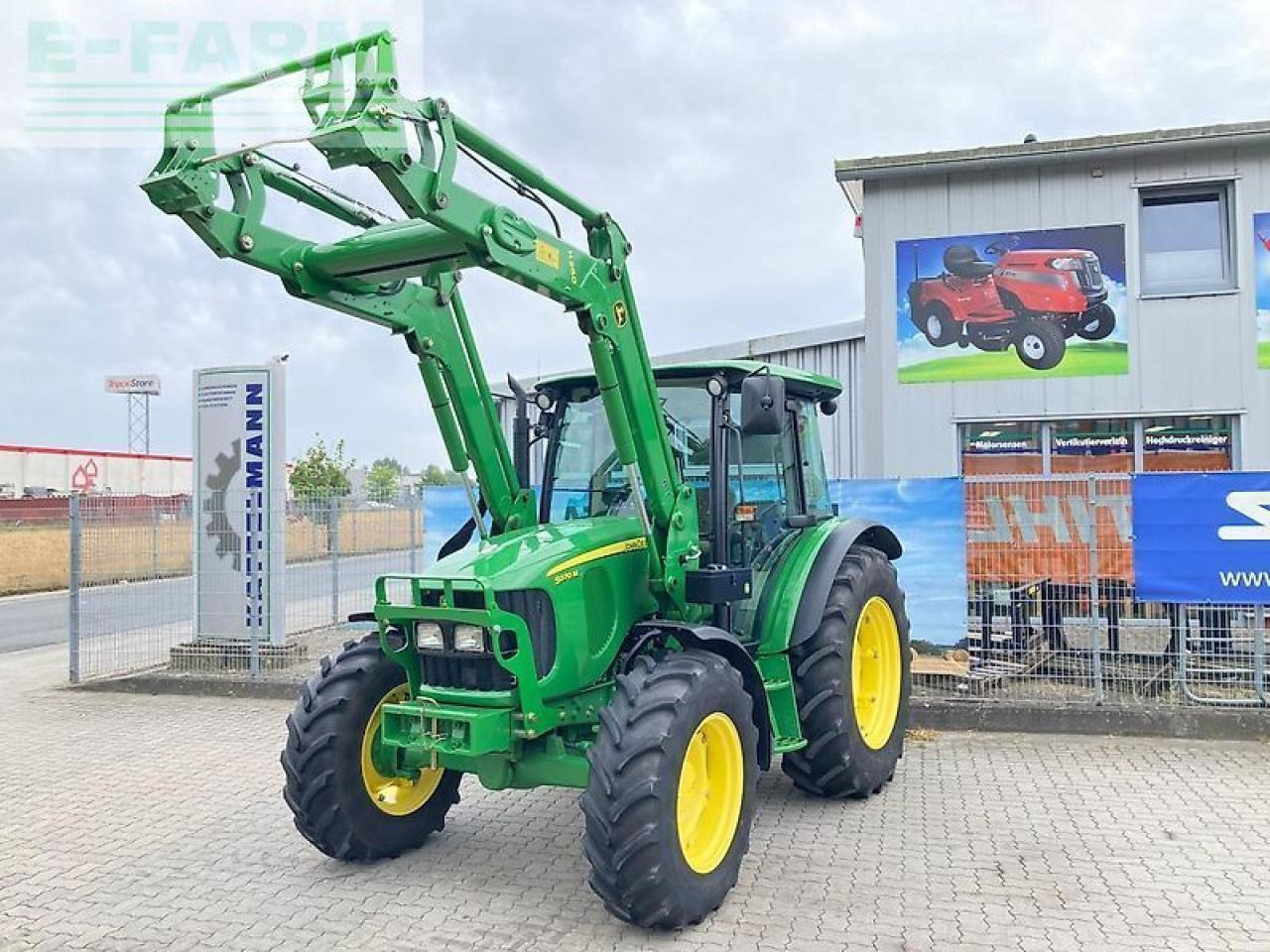 John Deere 5070m - Traktor: bilde 1 John Deere 5070m - Traktor: bilde 1